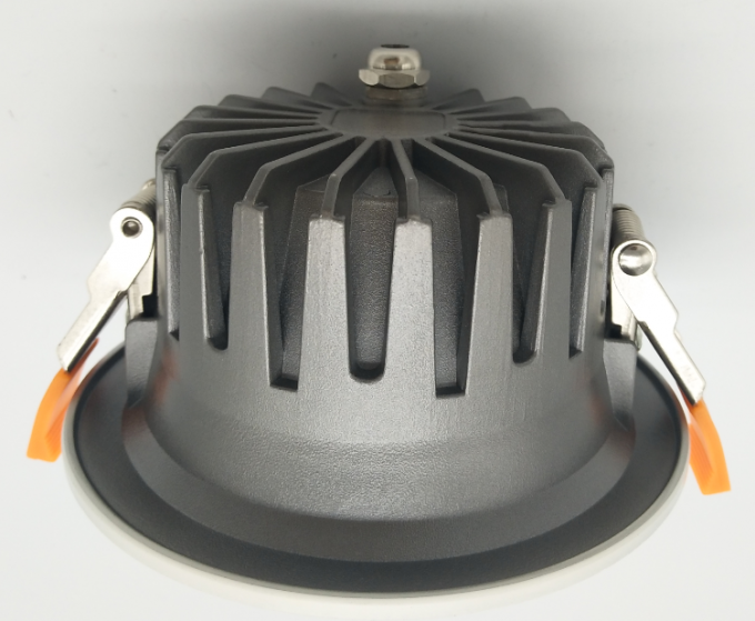 100V - Blendschutz-LED Downlights Aluminiumlegierungs-Lampen-Körper 240V Dimmable gegründet